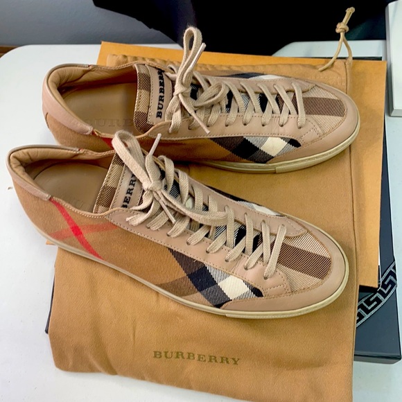 Burberry Sneakers - Picture 3 of 3
